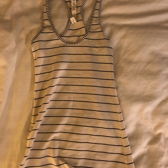 Lululemon Tank - Picture 3 of 4